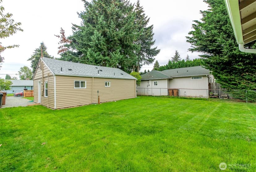Property photo for 105 S 70th Street, Tacoma photo 16