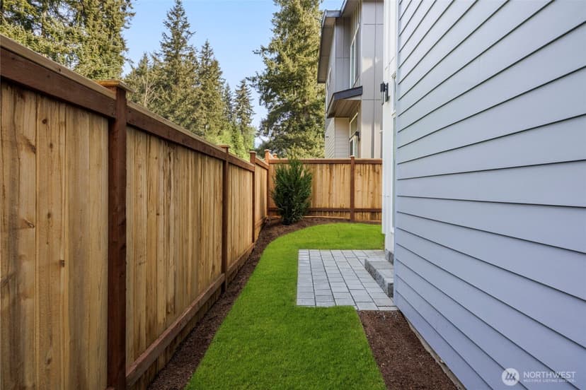 Property photo for 8407 NE 137th Street, Kirkland photo 26