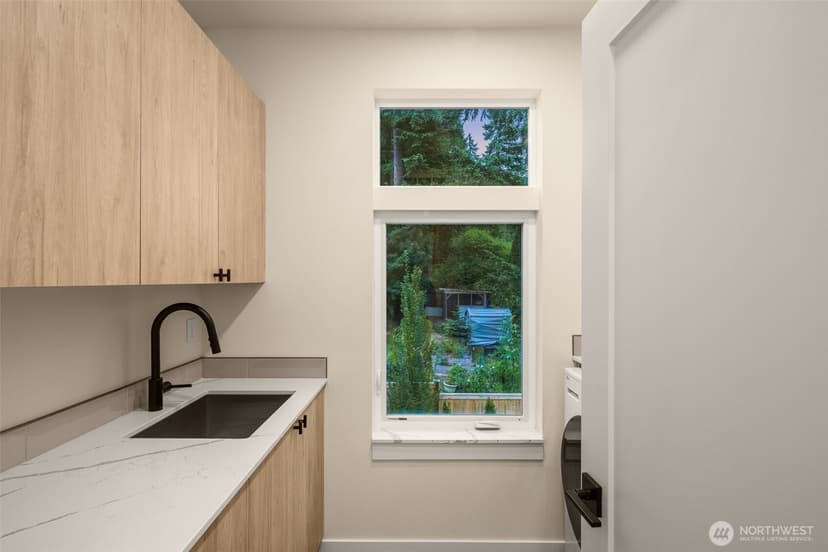 Property photo for 8409 NE 137th Street, Kirkland photo 29