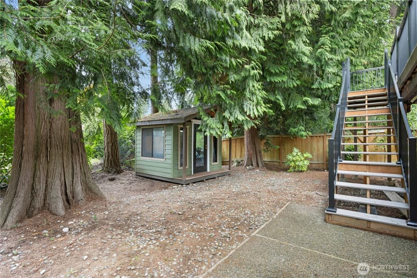 Property photo for 14406 NE 11th Place, Bellevue photo 34