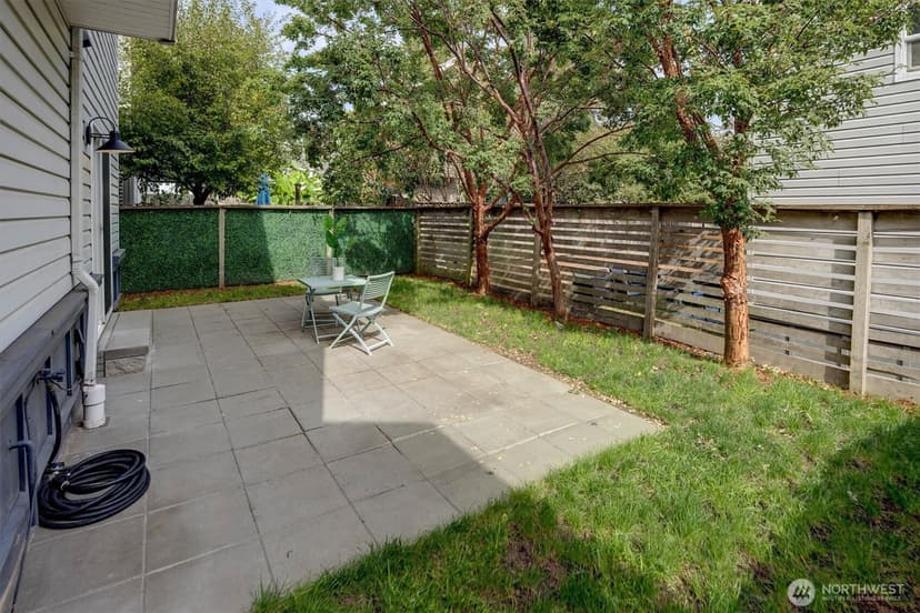 Property photo for 116 24th Avenue S, Seattle photo 15