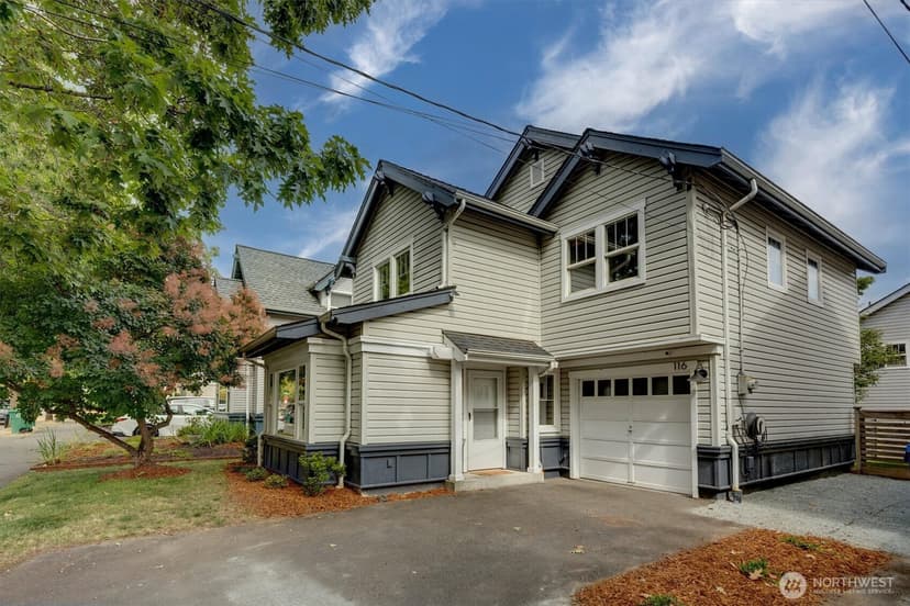 Property photo for 116 24th Avenue S, Seattle photo 29