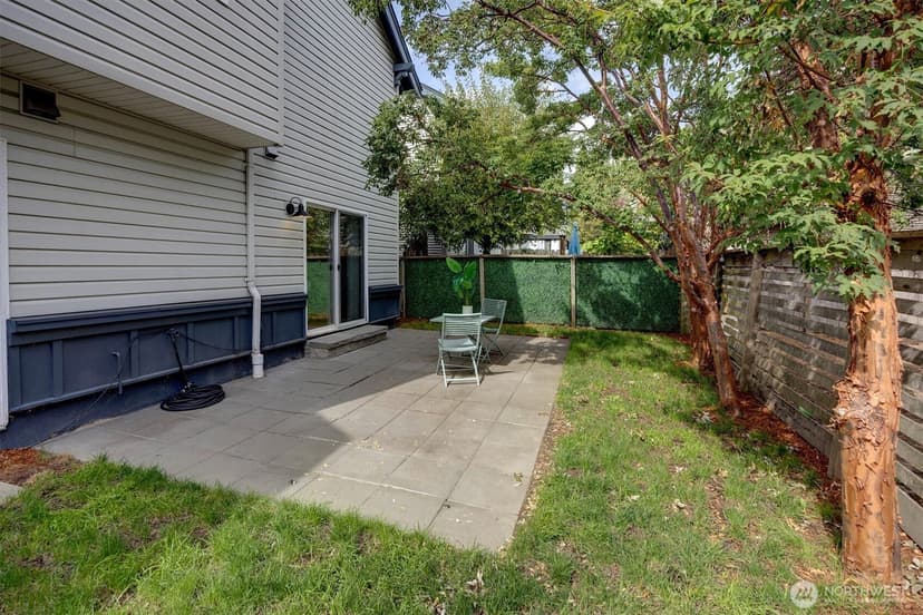 Property photo for 116 24th Avenue S, Seattle photo 14
