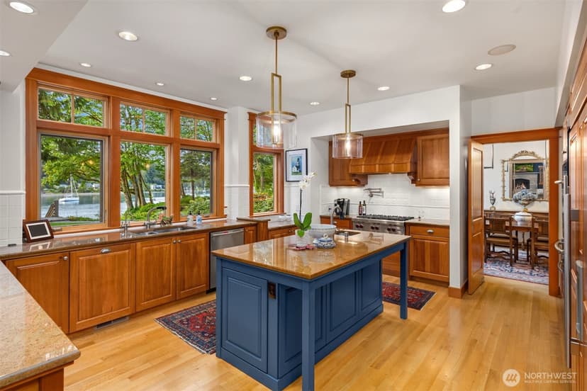 Property photo for 10374 NE Country Club Road, Bainbridge Island photo 9