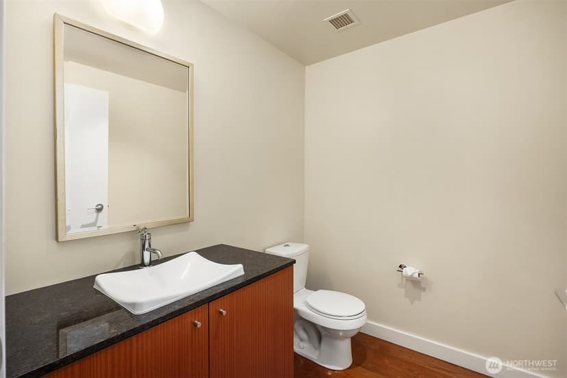 Property photo for 909 5th Avenue #502, Seattle photo 19