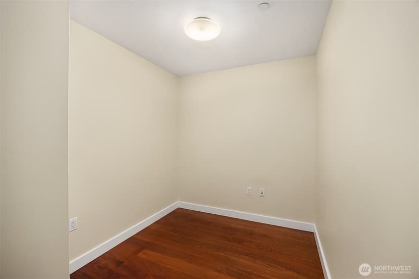 Property photo for 909 5th Avenue #502, Seattle photo 20