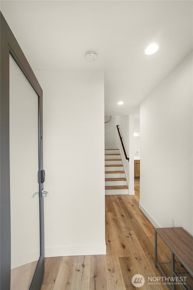 Property photo for 939 NW 56th Street #B, Seattle photo 4