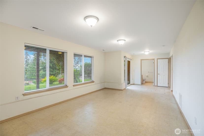 Property photo for 1617 5th Street SE, Puyallup photo 31
