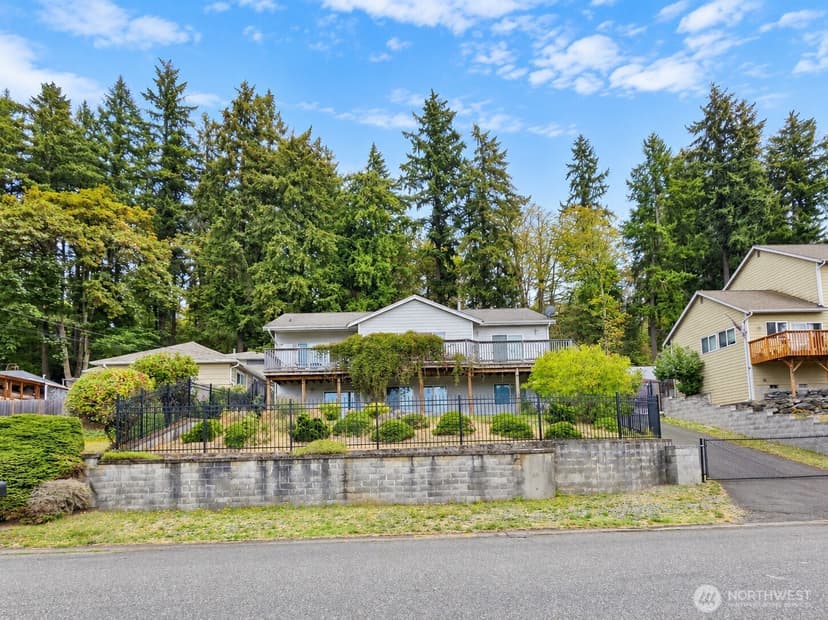 Property photo for 1617 5th Street SE, Puyallup photo 5
