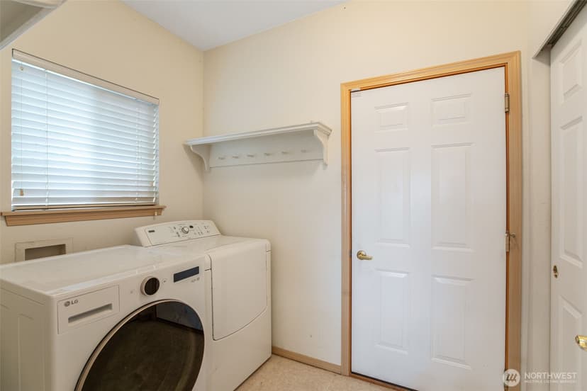 Property photo for 1617 5th Street SE, Puyallup photo 18