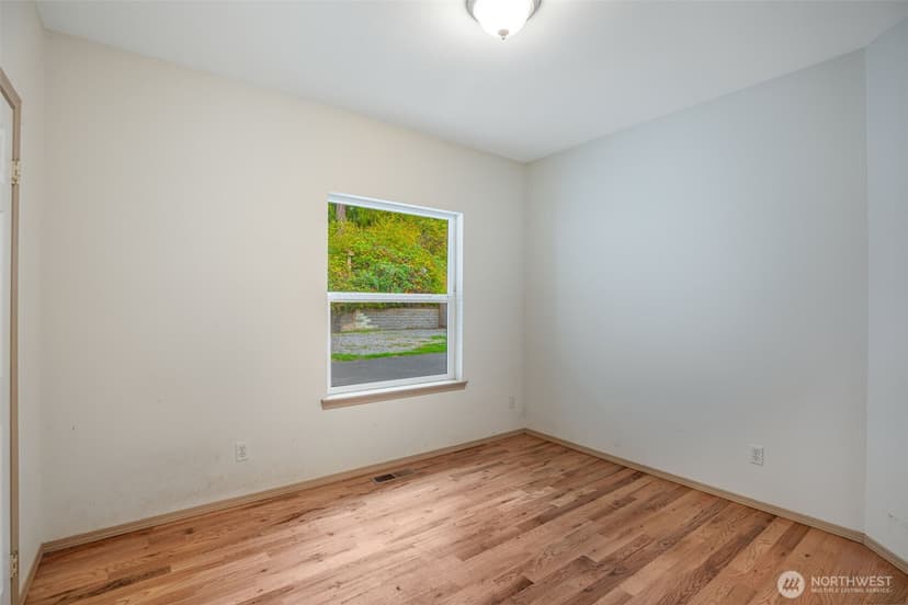 Property photo for 1617 5th Street SE, Puyallup photo 28