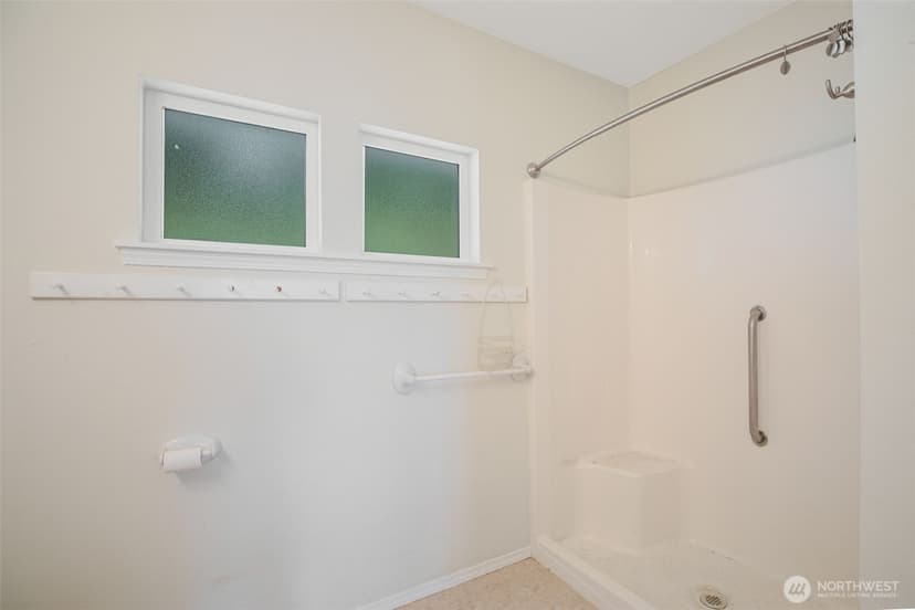 Property photo for 1617 5th Street SE, Puyallup photo 27