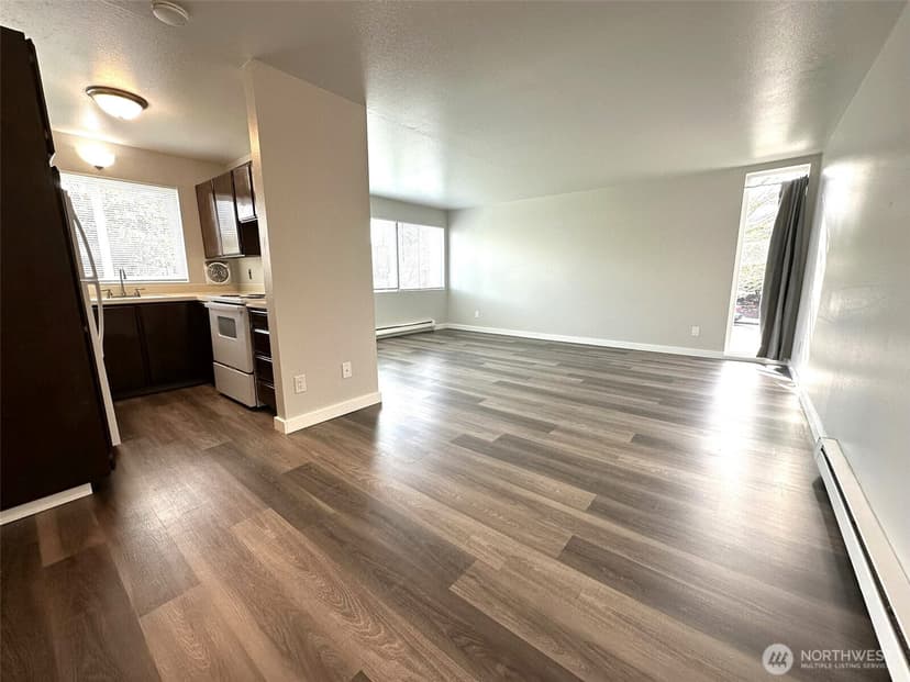 Property photo for 4230 Hoyt Avenue, Everett photo 12