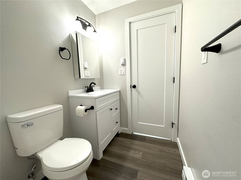Property photo for 4230 Hoyt Avenue, Everett photo 26