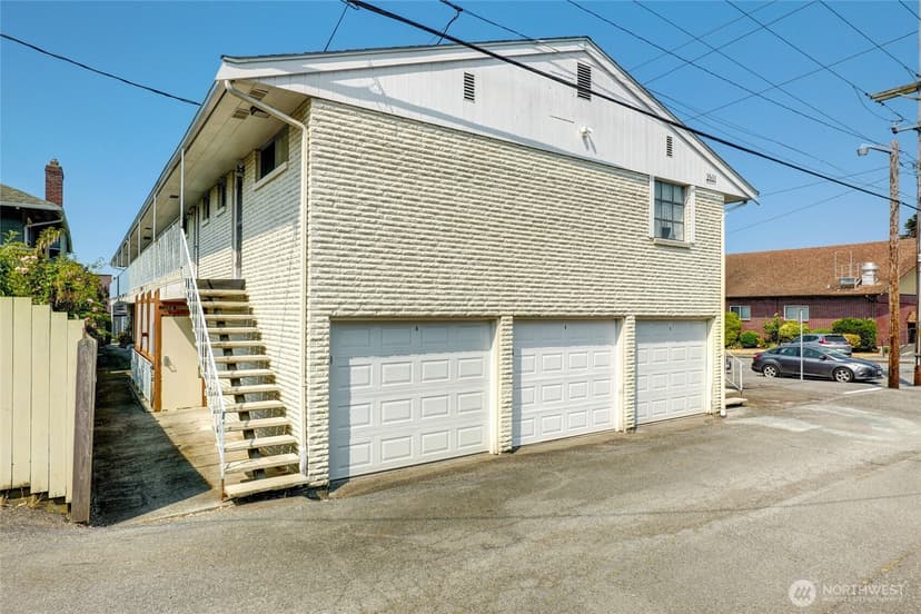 Property photo for 2501 Rucker Avenue, Everett photo 10