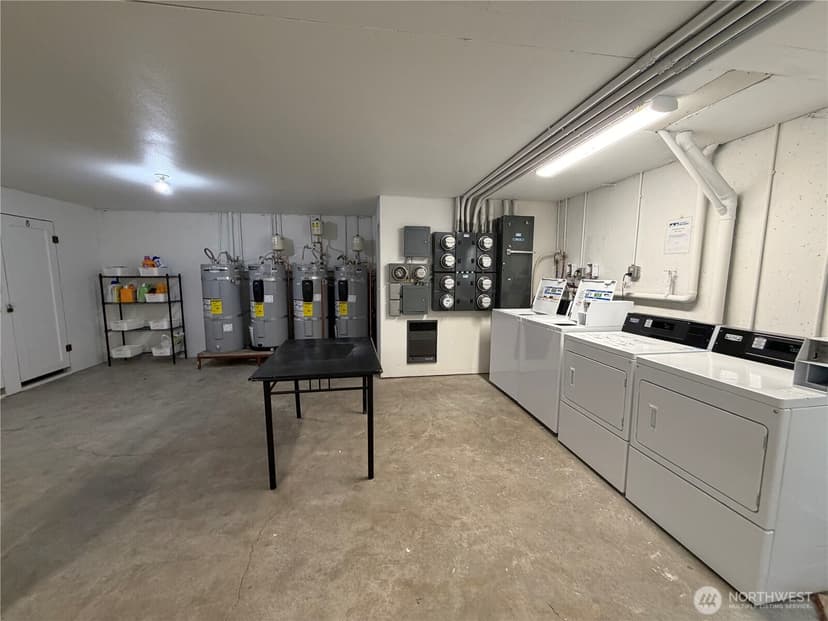 Property photo for 2501 Rucker Avenue, Everett photo 11