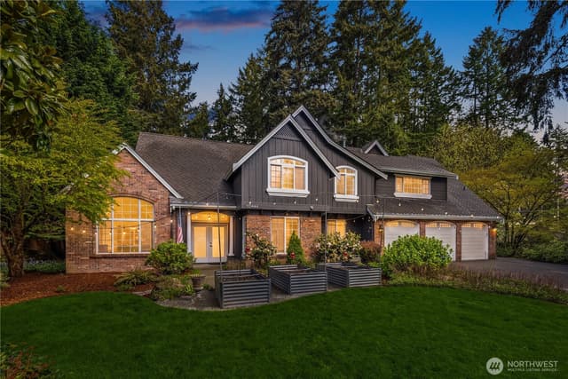 Property photo for 10444 SE 22nd Street, Bellevue photo 3