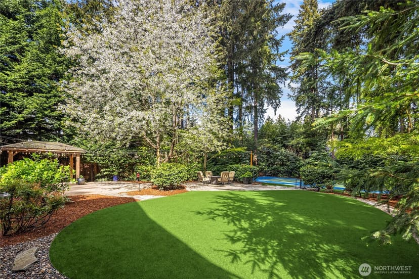 Property photo for 10444 SE 22nd Street, Bellevue photo 31