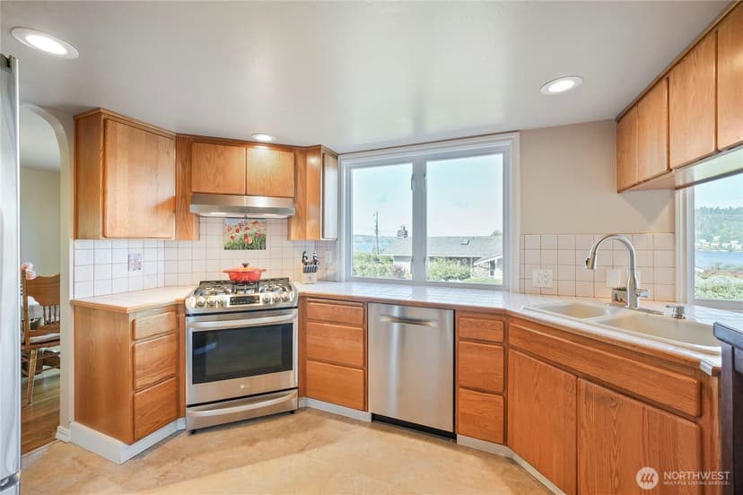 Property photo for 1112 N 38th Street, Renton photo 11