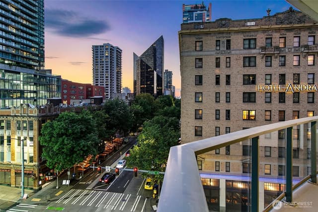 Property photo for 1920 4th Avenue #502, Seattle