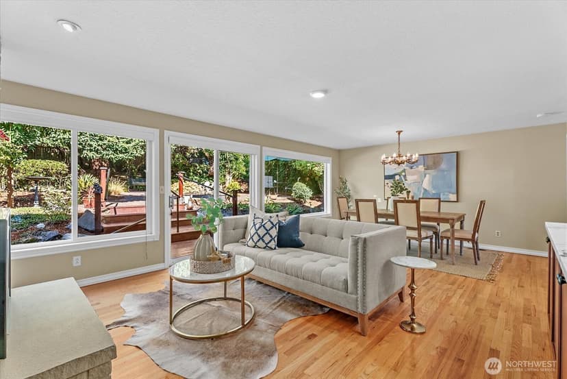Property photo for 12116 Shorewood Drive SW, Burien photo 10
