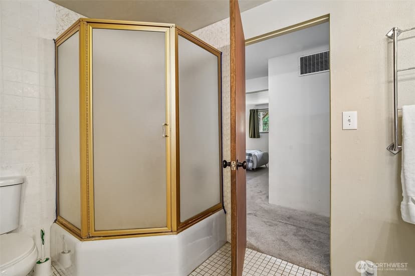 Property photo for 29206 112 Avenue SE, Auburn photo 14
