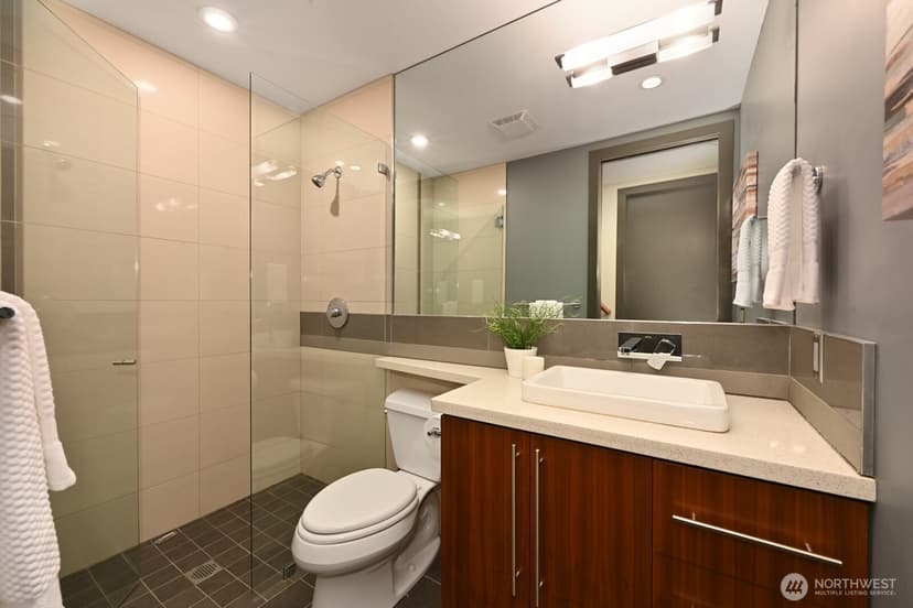 Property photo for 8218 2nd Avenue NE ##B, Seattle photo 23