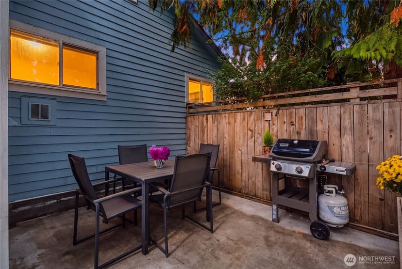 Property photo for 730 N 100th Street, Seattle photo 29