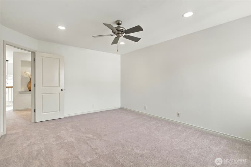 Property photo for 2117 NW Far Country Lane, Issaquah photo 27