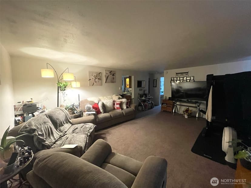 Property photo for 8806 3rd Avenue SE, Everett photo 30