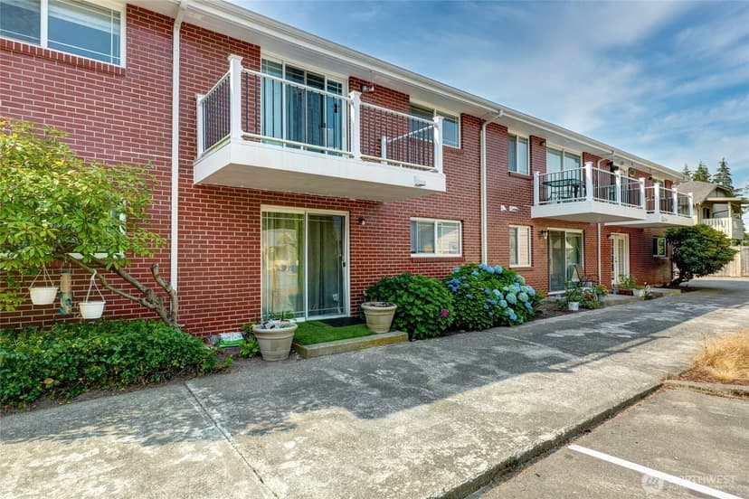 Property photo for 8806 3rd Avenue SE, Everett photo 6