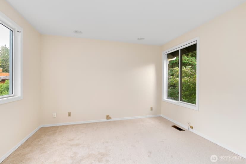 Property photo for 11404 NE 103rd Street, Kirkland photo 27