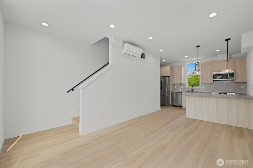 Property photo for 6006 26th Avenue NW, Seattle photo 12