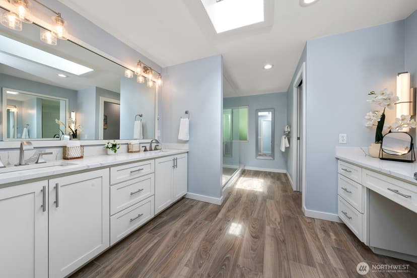 Property photo for 4830 88th Place SE, Mercer Island photo 19