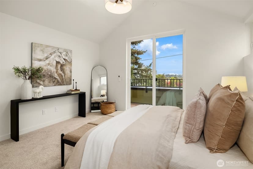 Property photo for 7018 8th Avenue NE, Seattle photo 16