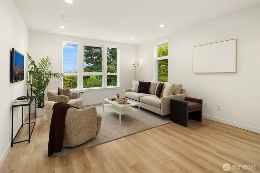 Property photo for 7018 8th Avenue NE, Seattle photo 11