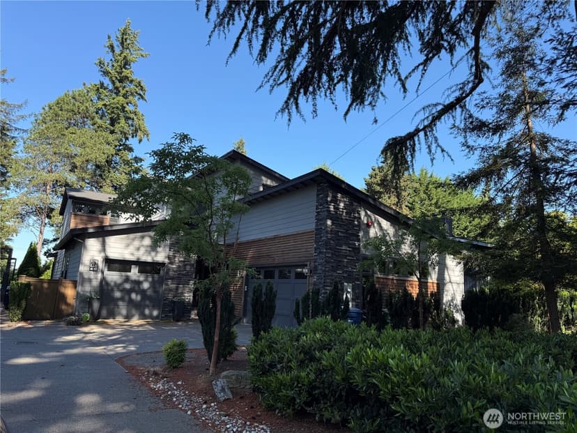 Property photo for 3237 74th Avenue SE, Mercer Island