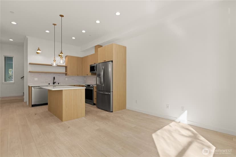 Property photo for 1535 19th Avenue, Seattle photo 13