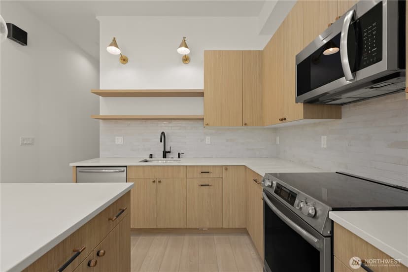 Property photo for 1535 19th Avenue, Seattle photo 8
