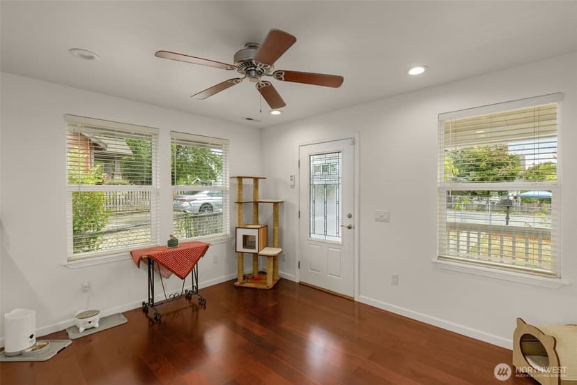 Property photo for 1532 Naval Avenue, Bremerton photo 5