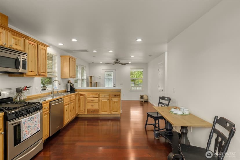 Property photo for 1532 Naval Avenue, Bremerton photo 8