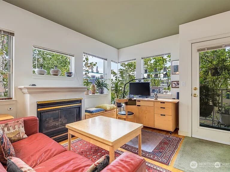 Property photo for 3661 Albion Place N #2, Seattle photo 7