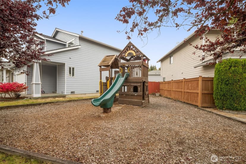 Property photo for 18631 10th Avenue SE, Bothell photo 28