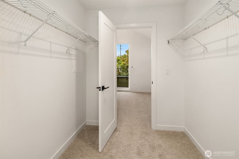 Property photo for 805 NE 71st Street, Seattle photo 21