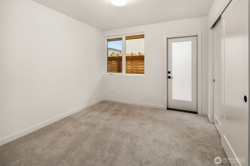 Property photo for 805 NE 71st Street, Seattle photo 25