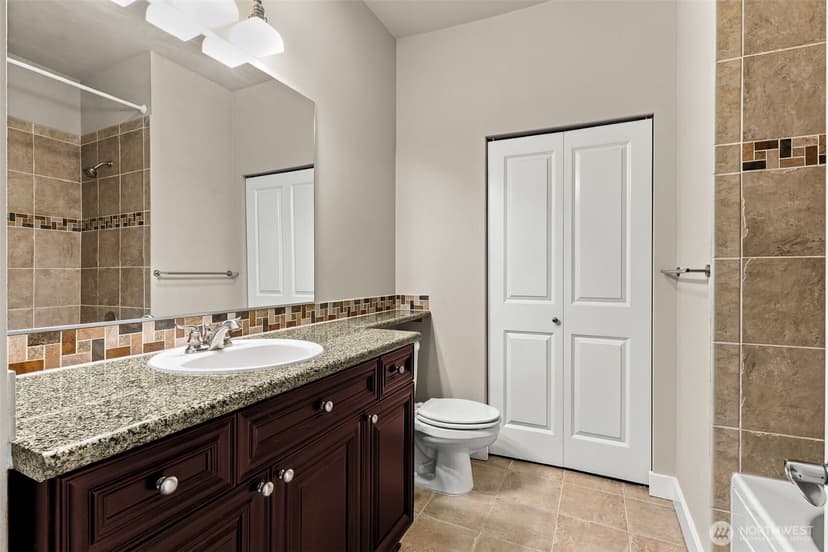 Property photo for 400 Washington Avenue #303, Bremerton photo 7