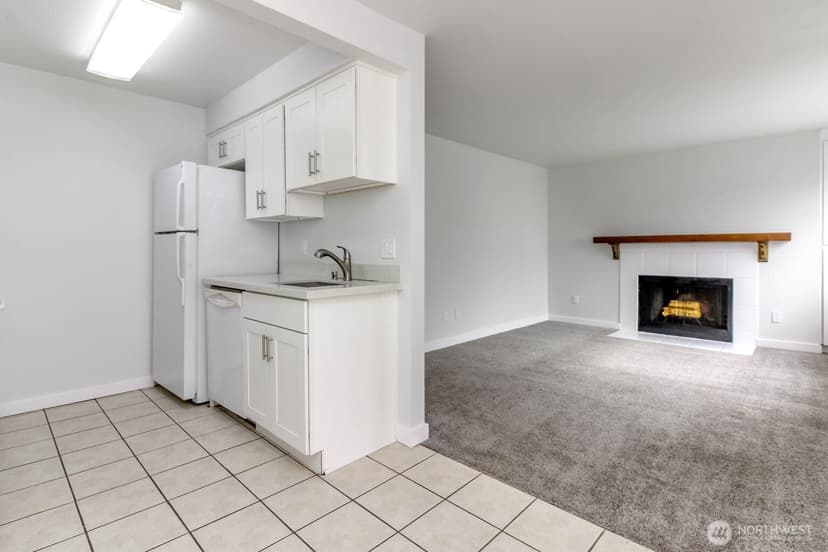 Property photo for 4812 S 187th Place #B203, SeaTac photo 5