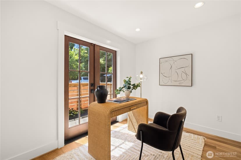 Property photo for 270 Fulton Street, Seattle photo 5