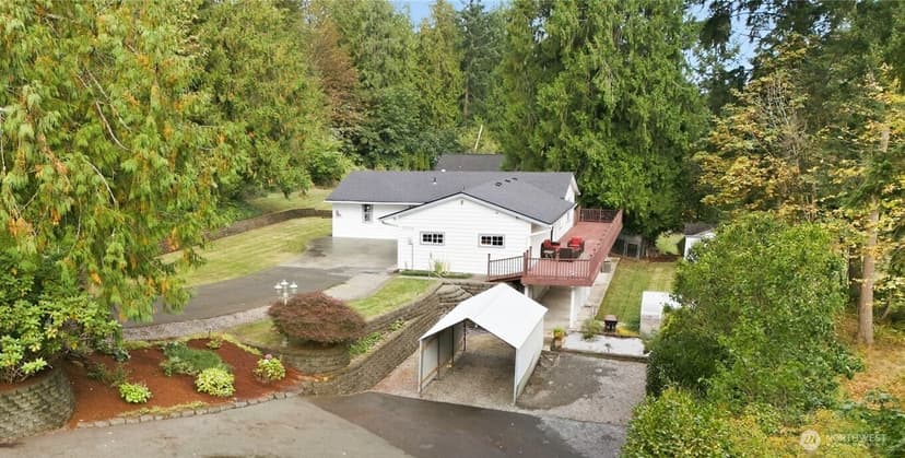Property photo for 17209 45th St E, Lake Tapps photo 2