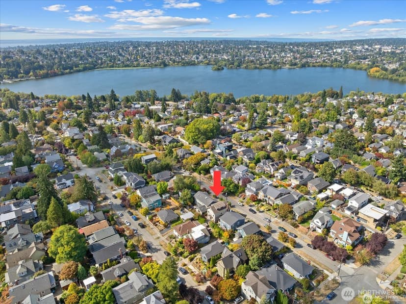 Property photo for 2337 N 61st Street, Seattle photo 38